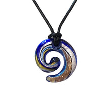 Charger l&#39;image dans la galerie, Coffret Luxe &quot;Summer Vibes&quot; Pendentif Spirale en Cristal Maison Klein Ambre Doré
